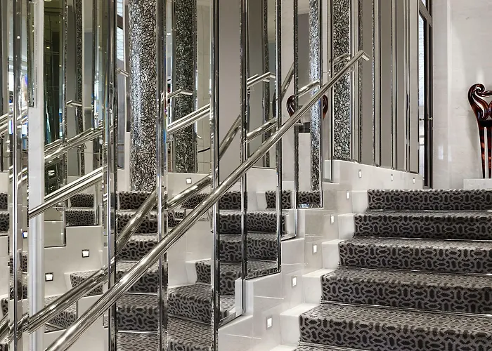 Park Hyatt Hotel 5*