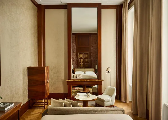 Park Hyatt 5*
